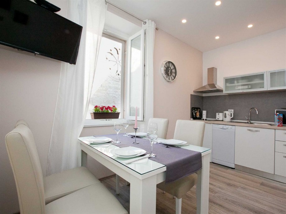 CROWONDER Zadar Old Town Apartment