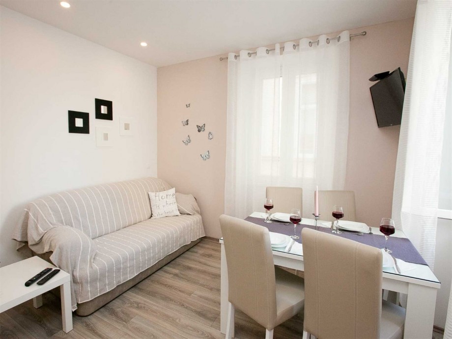 CROWONDER Zadar Old Town Apartment