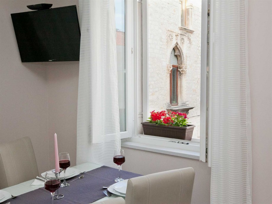 CROWONDER Zadar Old Town Apartment