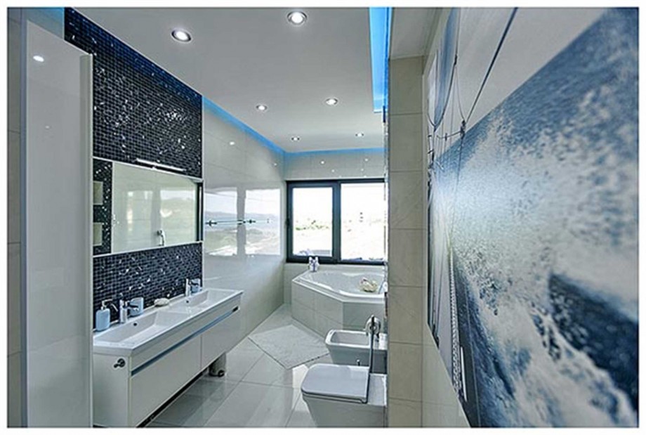 CROWONDER Villa Aqua with Swimming Pool and Jacuzzi