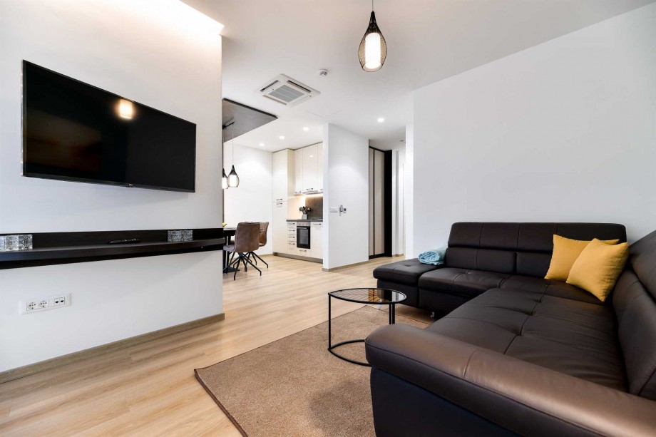 CROWONDER  Superior Apartments and Rooms Oaza with Heated Swimming Pool, Gym and Sauna- Apartment A203 (2+2) with Sea View