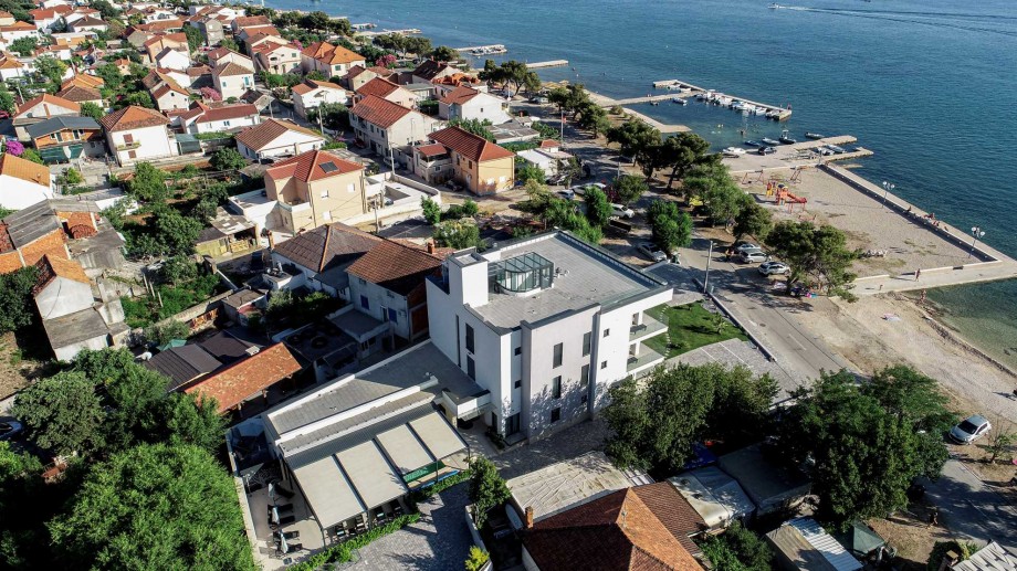 CROWONDER  Superior Apartments and Rooms Oaza with Heated Swimming Pool, Gym and Sauna- Apartment A203 (2+2) with Sea View