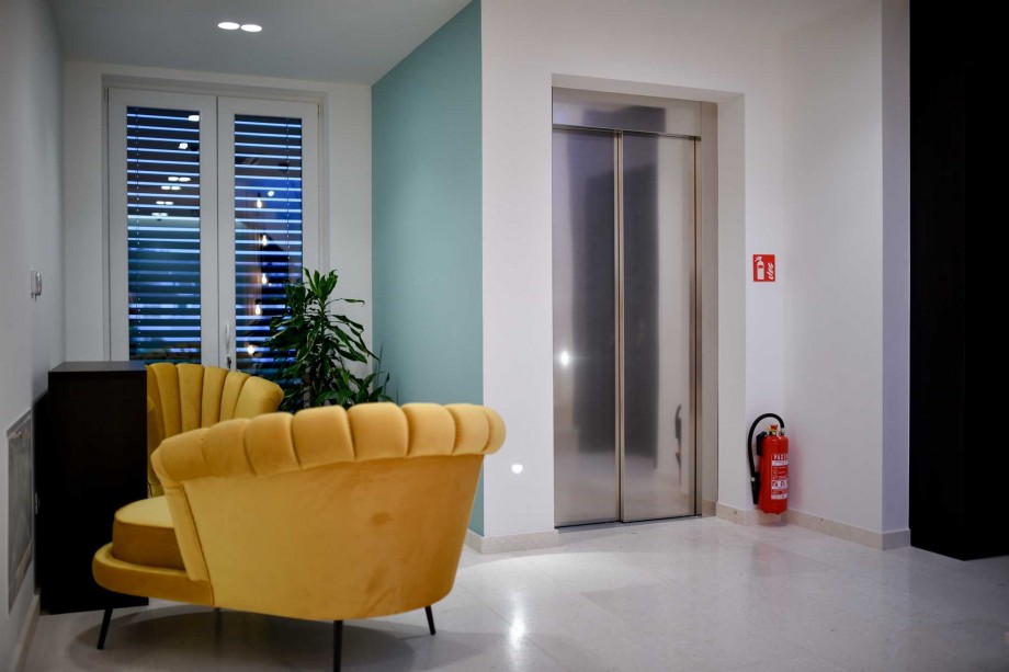 CROWONDER  Superior Apartments and Rooms Oaza Heated Swimming Pool, Gym and Sauna- Room R203 with Sea View