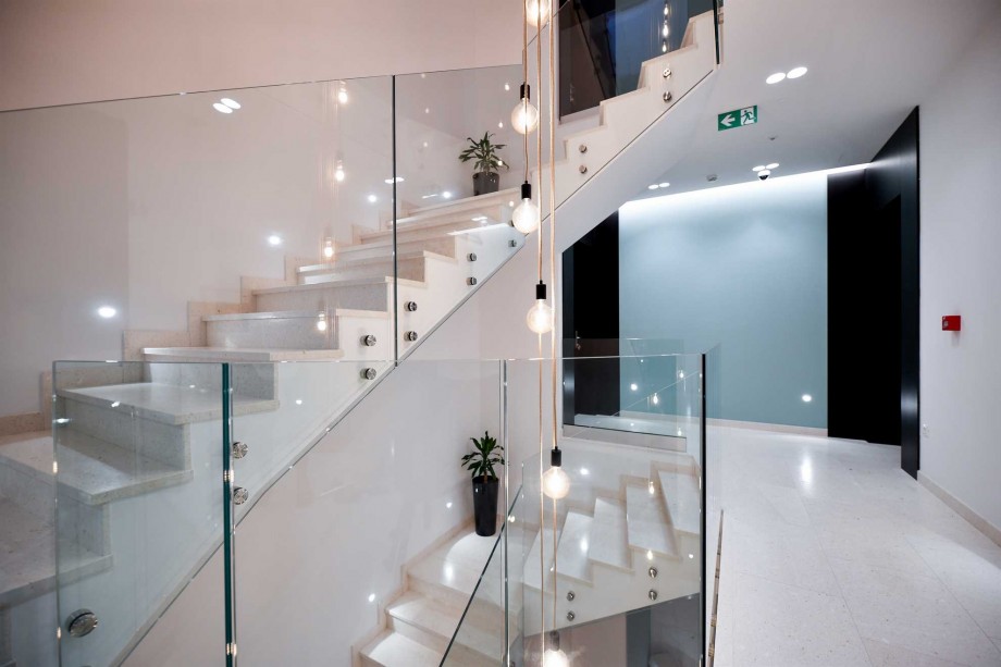 CROWONDER  Superior Apartments and Rooms Oaza with Heated Swimming Pool, Gym and Sauna - Studio S001