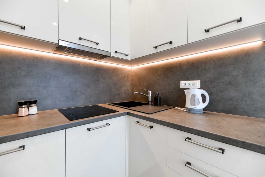 CROWONDER  Superior Apartments and Rooms Oaza with Heated Swimming Pool, Gym and Sauna - Studio S001