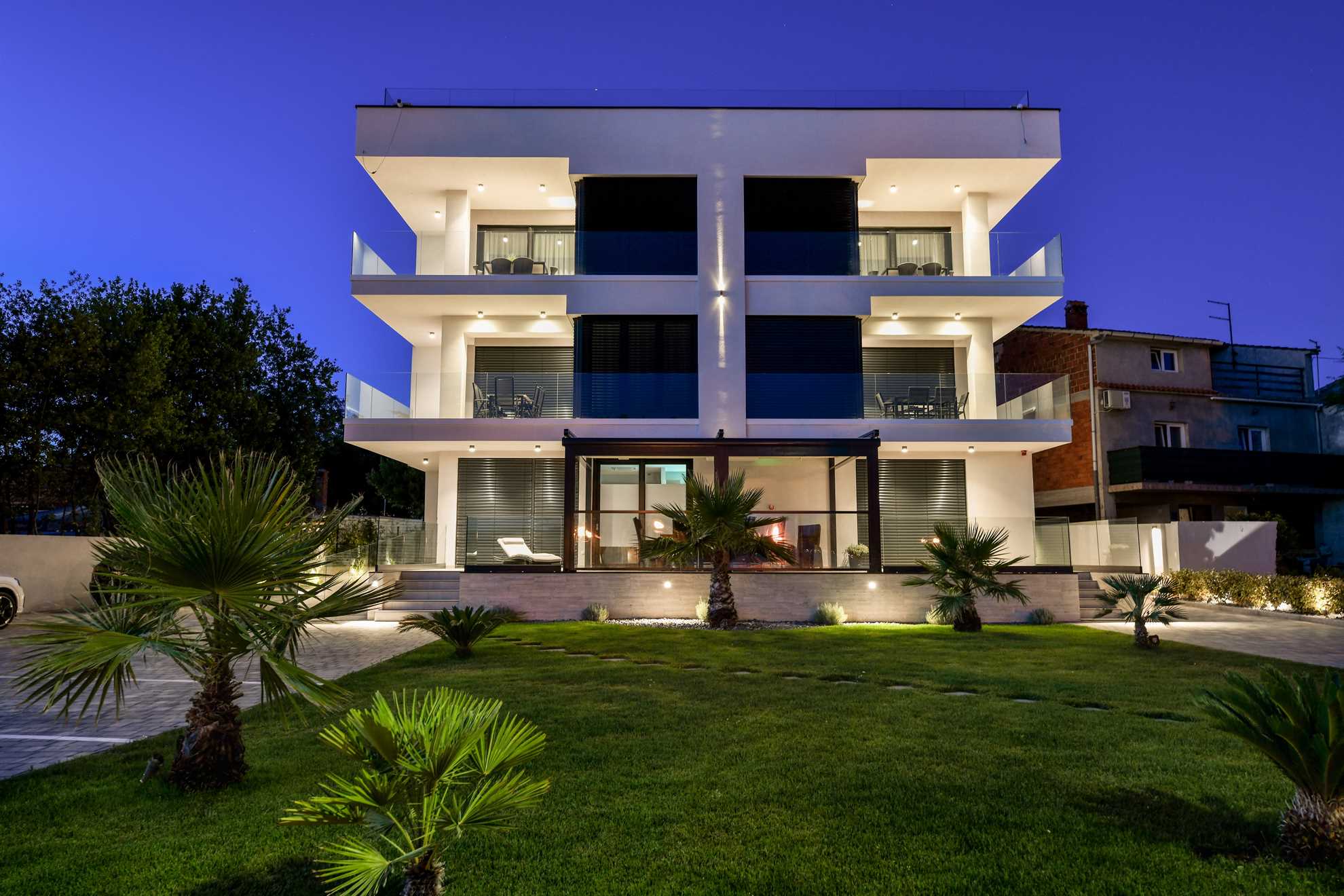 CROWONDER Apartments & Rooms Oaza mit beheiztem Pool - A204 Family (4+2) mit Meerblick