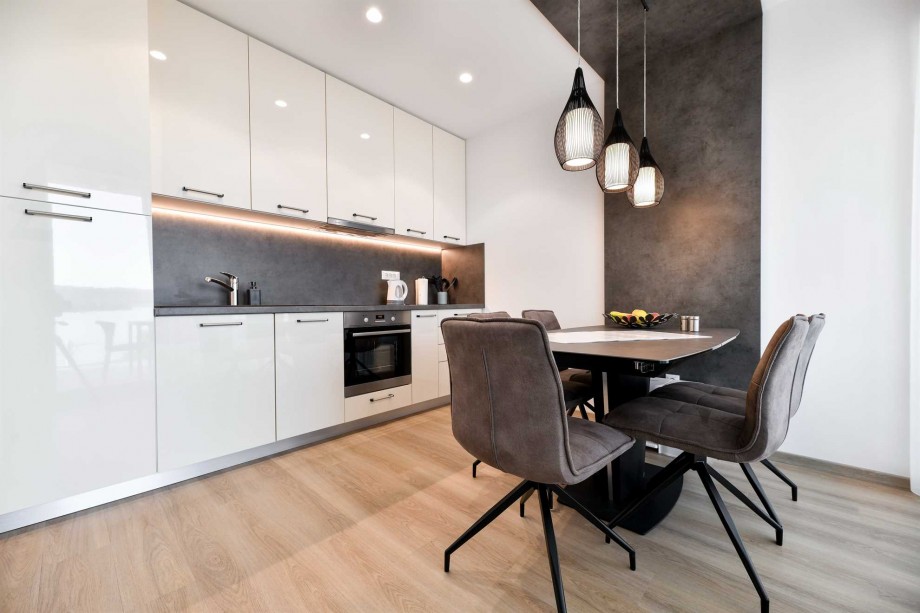 CROWONDER Superior Apartments and Rooms Oaza with Heated Swimming Pool, Gym and Sauna- Apartment A204 Family (4+2) with Sea View