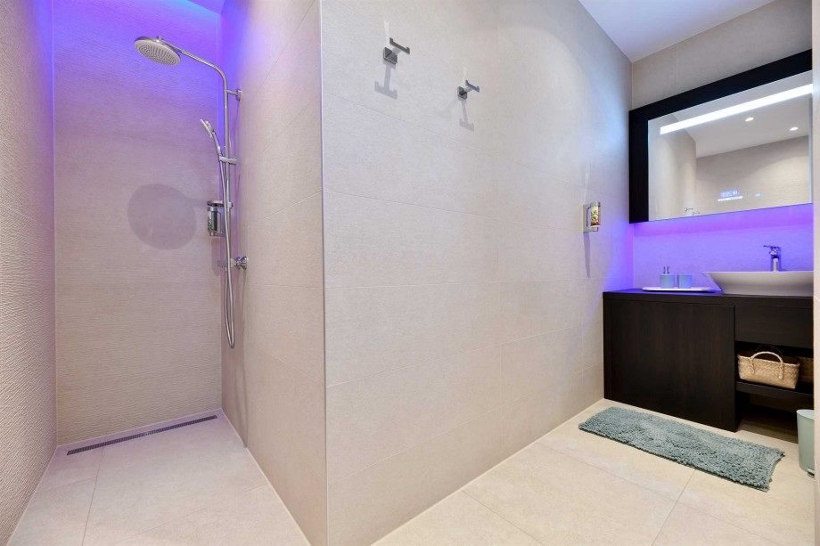 CROWONDER Superior Apartments and Rooms Oaza with Heated Swimming Pool, Gym and Sauna- Apartment A204 Family (4+2) with Sea View