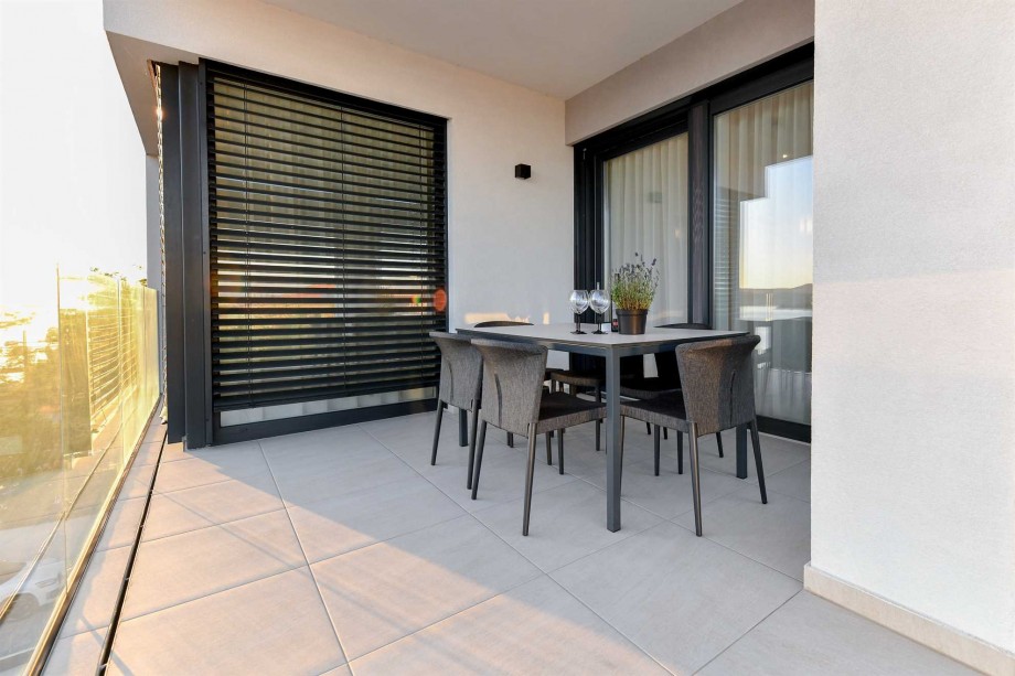 CROWONDER Superior Apartments and Rooms Oaza with Heated Swimming Pool, Gym and Sauna- Apartment A204 Family (4+2) with Sea View