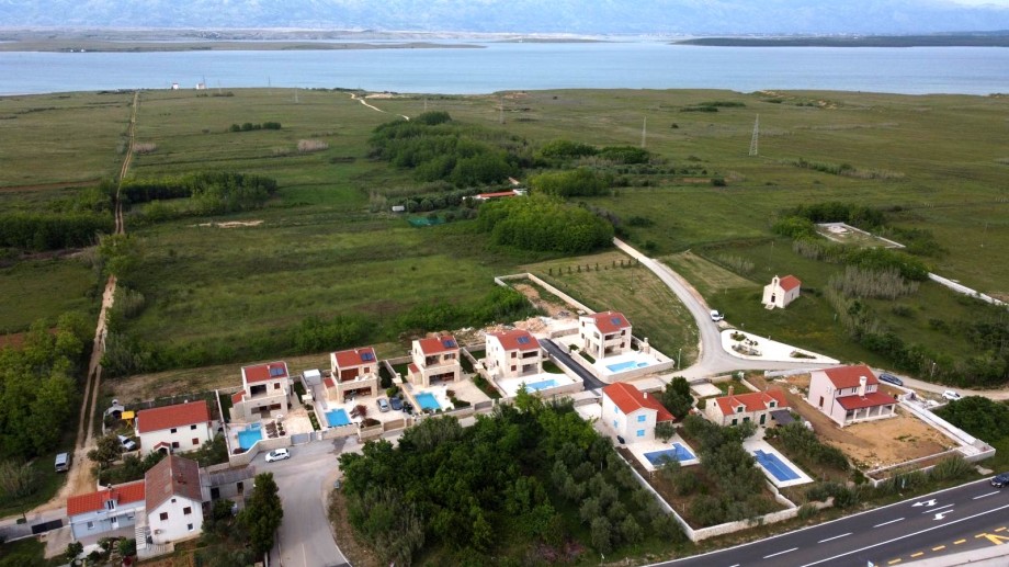 CROWONDER Dalmatian Villa with Heated Pool