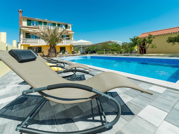 Apartmány CROWONDER Sun & Fun s bazénem - Apartmán Green Olives pro 10 osob