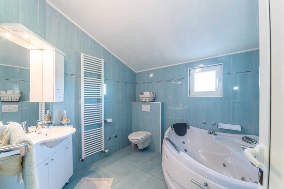 CROWONDER Sun & Fun Apartaments with Swimming Pool - Apartment Green Olives for 10 people