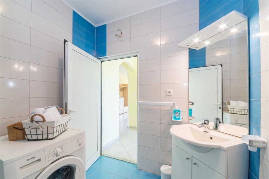 CROWONDER Sun&Fun Apartaments with Swimming Pool- Apartment Sunny Morning for 10 people