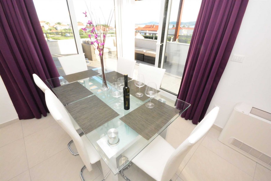 CROWONDER Luxury Toretta Apartment A3 with Jacuzzi