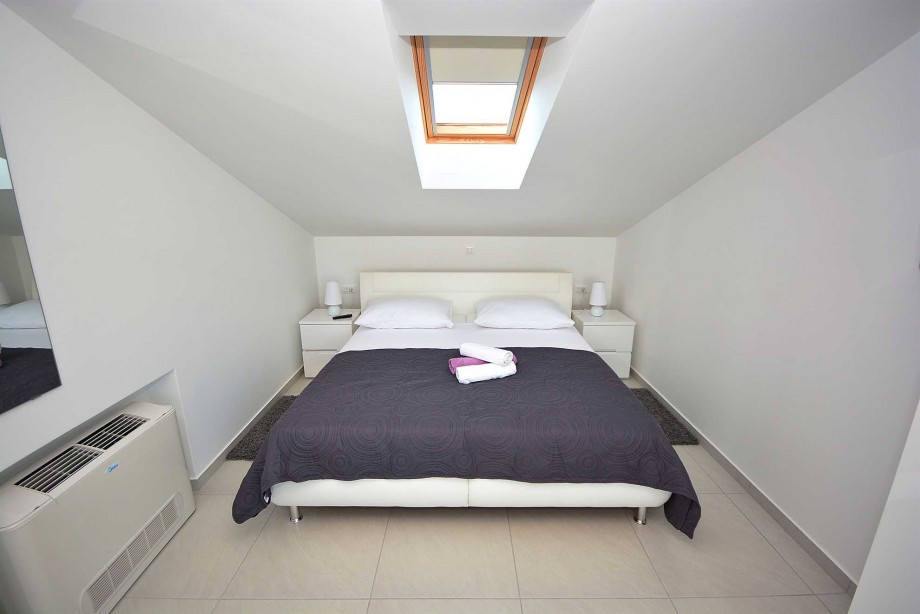 CROWONDER Luxury Toretta Apartment A3 with Jacuzzi