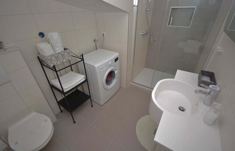 CROWONDER Luxury Toretta Apartment A3 with Jacuzzi