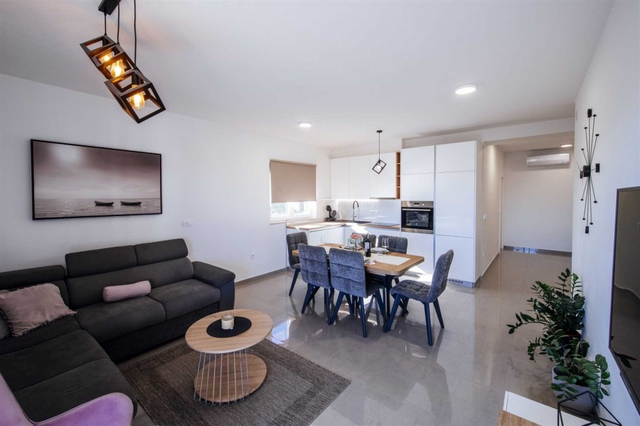 Crowonder Sun Dance Apartments-  Apartment A1 with Heated Swimming Pool, Seaview and Green Garden