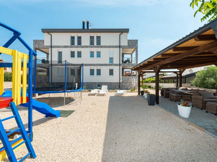 CROWONDER Luxusní apartmány Vir - Apartmán A1