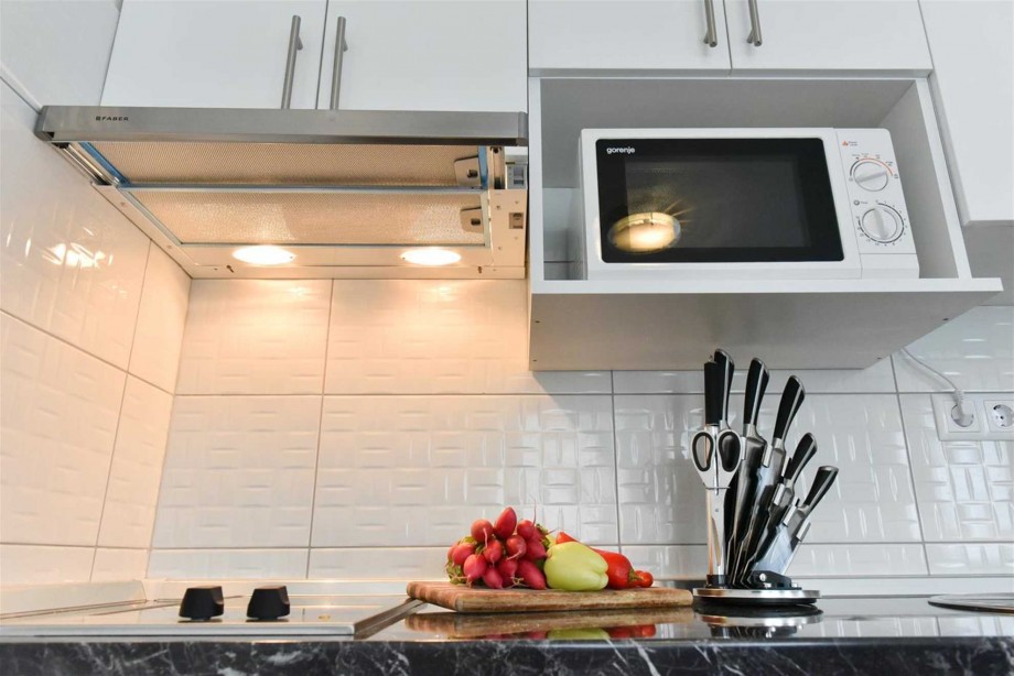 CROWONDER Luxury Vir Apartments- Apartment A3 with Sea View