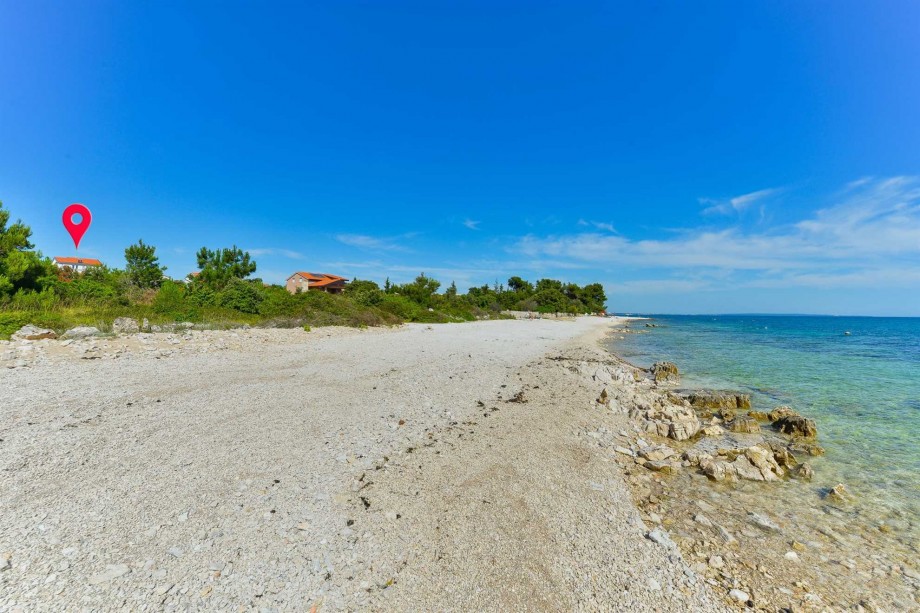 CROWONDER Luxury Vir Apartments- Apartment A2 with Sea View