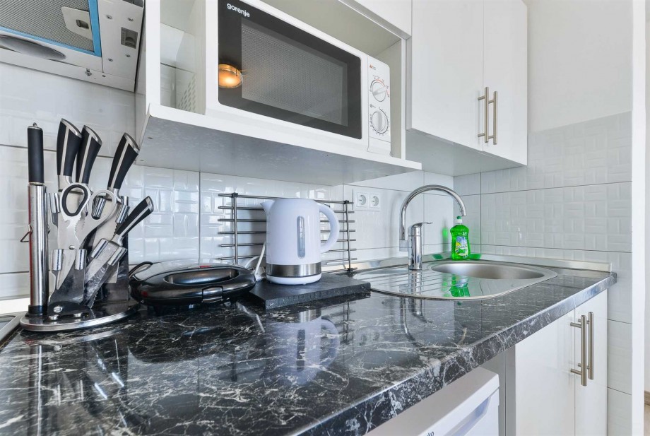 CROWONDER Luxury Vir Apartments- Apartment A5 with Sea View