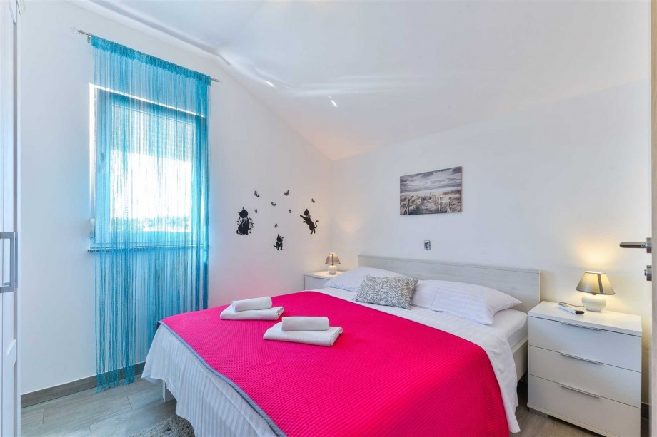 CROWONDER Luxury Vir Apartments- Apartment A6 with Sea View