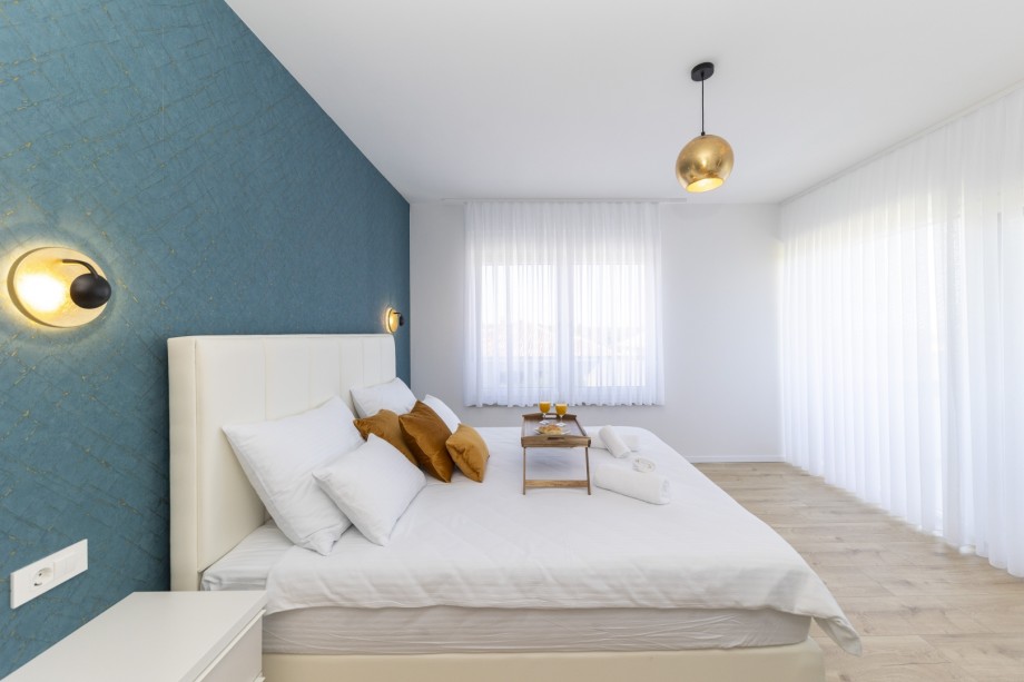 Crowonder Mila Prestige Villa with a Heated Swimming Pool, Sauna and Jacuzzi on the Rooftop