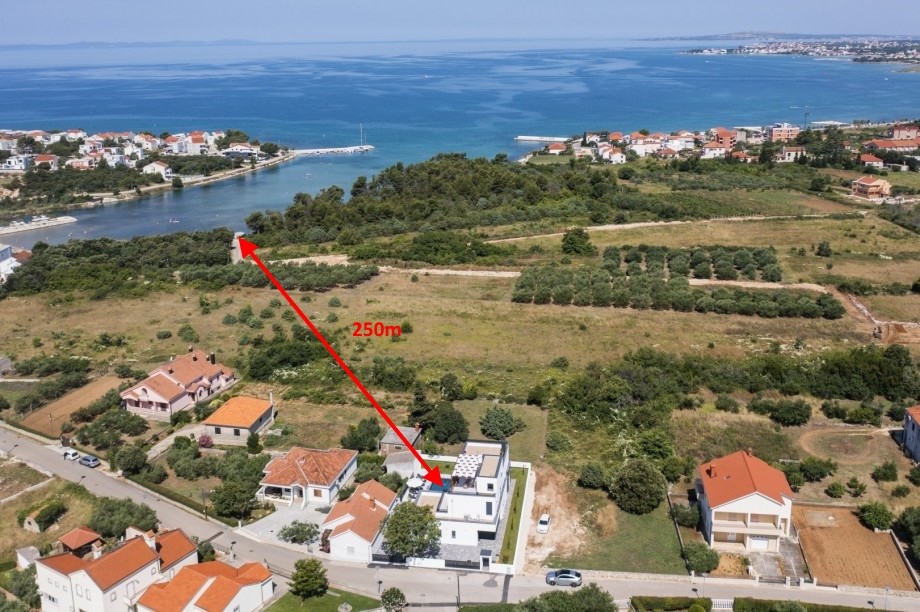 Crowonder Mila Prestige Villa with a Heated Swimming Pool, Sauna and Jacuzzi on the Rooftop