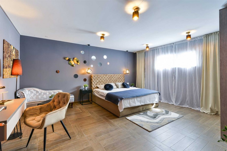CROWONDER Villa Adriana - villa with Heated Swimming Pool, Jacuzzi and Sauna