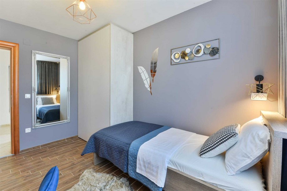 CROWONDER Villa Adriana - villa with Heated Swimming Pool, Jacuzzi and Sauna