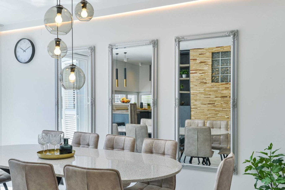 CROWONDER Villa Nika with Heated Swimming Pool, Jacuzzi and Sauna