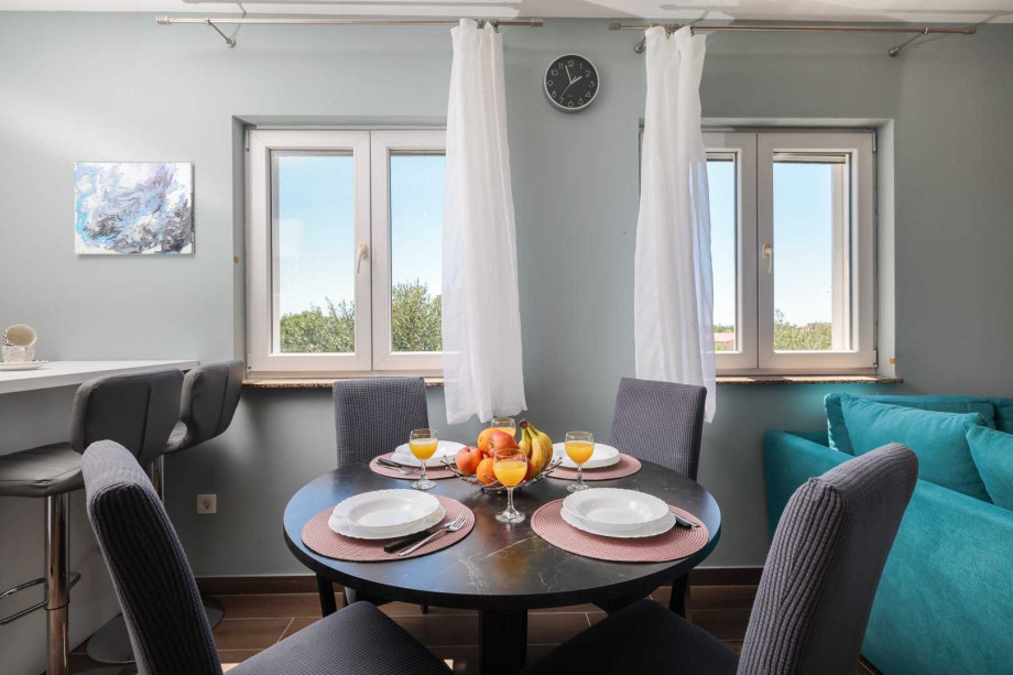 CROWONDER Sunset Apartments - Apartment A1 with Jacuzzi and Sea View