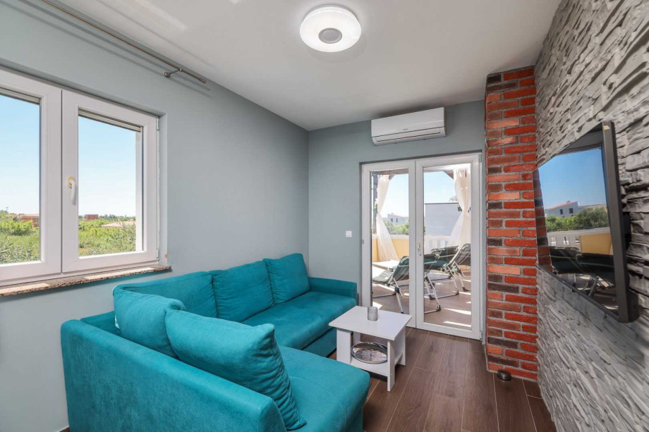 CROWONDER Sunset Apartments - Apartment A1 with Jacuzzi and Sea View