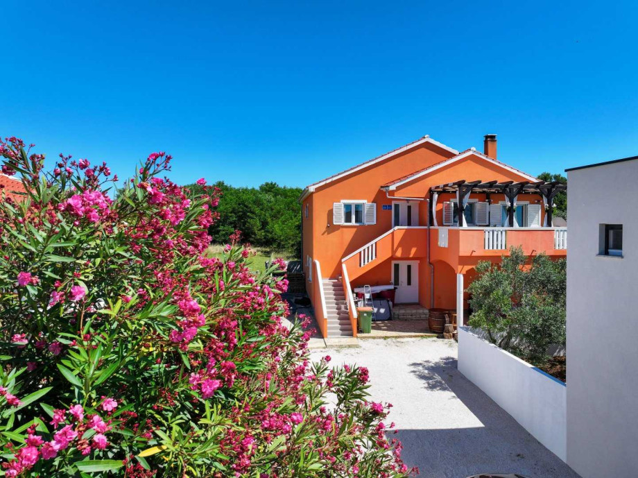 CROWONDER Sunset Apartments - Apartment A1 with Jacuzzi and Sea View