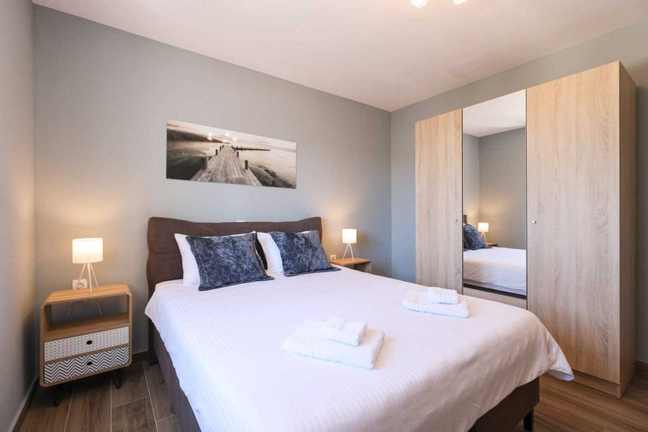 CROWONDER Sunset Apartments - Apartment A2