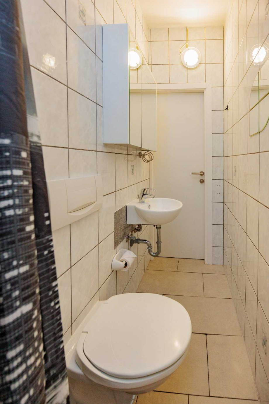 Crowonder Lucky Apartment A2 with swimming pool