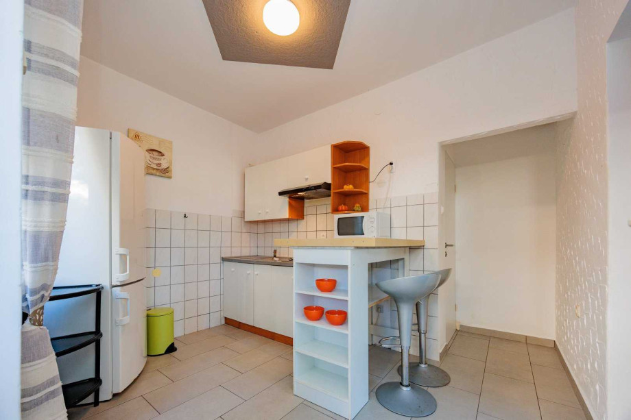 Crowonder Lucky Apartment A2 with swimming pool