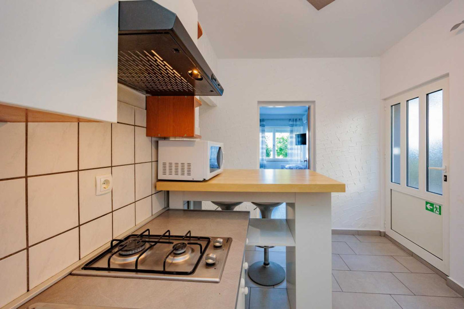 Crowonder Lucky Apartment A2 with swimming pool