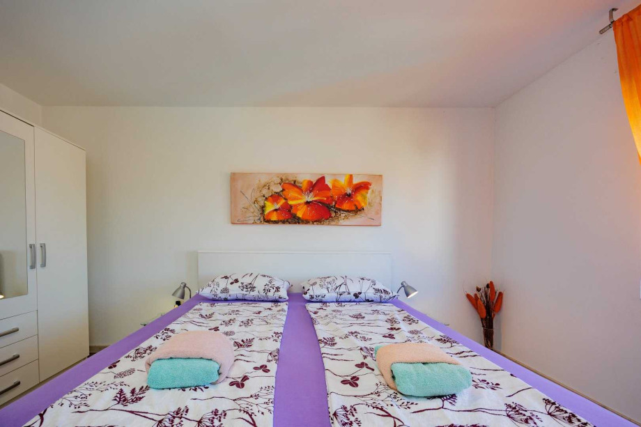 Crowonder Lucky Apartment A3