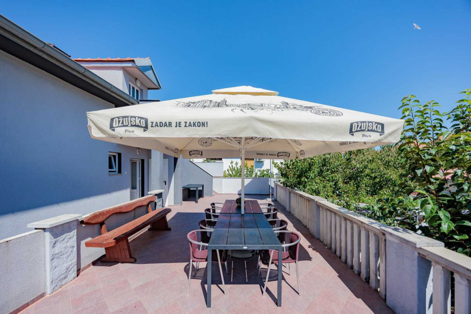 Crowonder Lucky Apartment A3