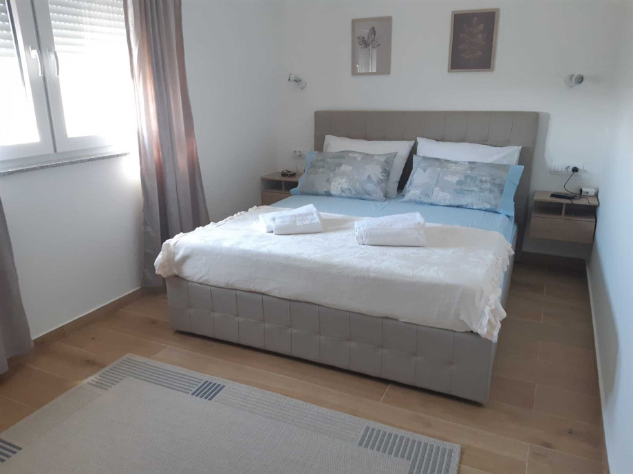 CROWONDER Villa Albus - Apartment with a Private Swimming Pool