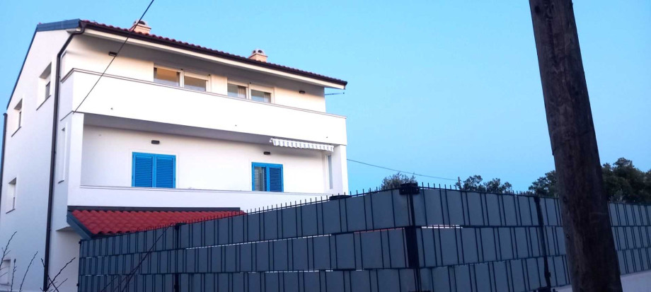 CROWONDER Villa Albus - Apartment with a Private Swimming Pool