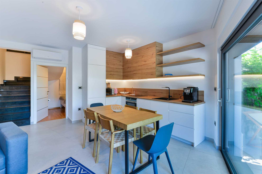 CROWONDER Adriatic Premium Villa Vodice near the beach