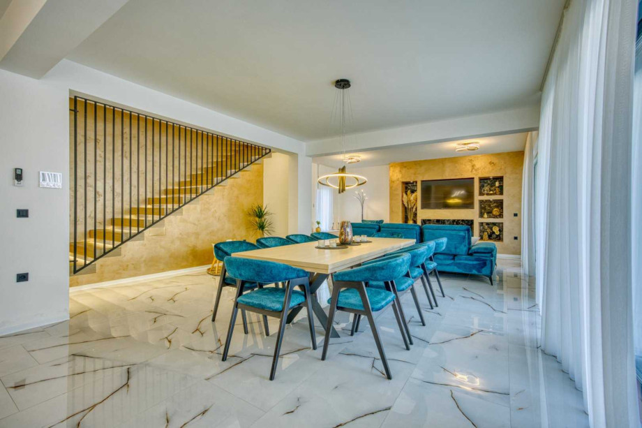 CROWONDER Villa Elena with Two Swimming Pools and Sauna