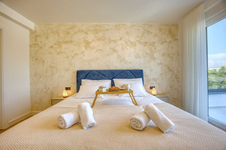 CROWONDER Villa Elena with Two Swimming Pools and Sauna