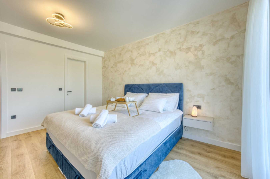 CROWONDER Villa Elena with Two Swimming Pools and Sauna