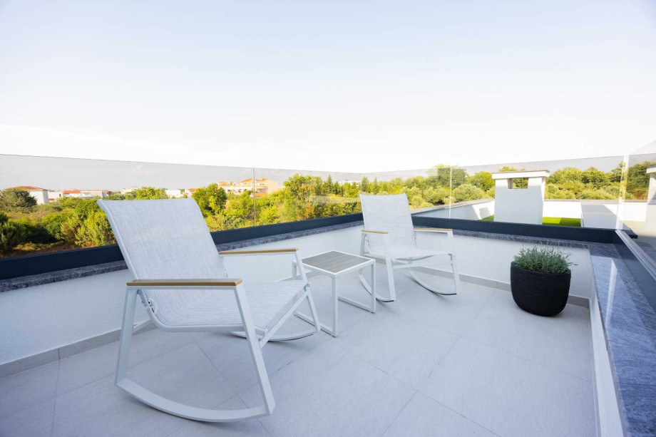 CROWONDER Villa Elena with Two Swimming Pools and Sauna