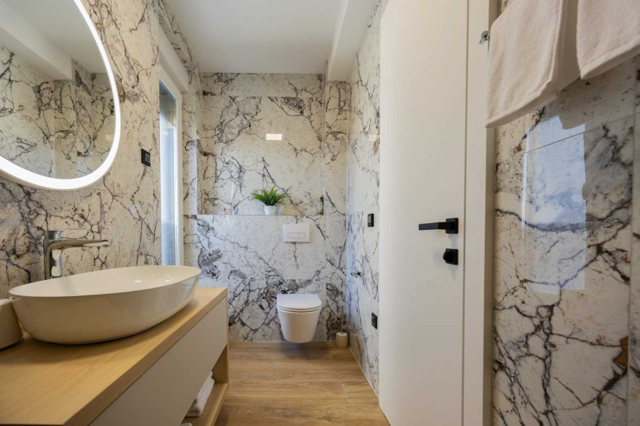 CROWONDER Villa Elena with Two Swimming Pools and Sauna