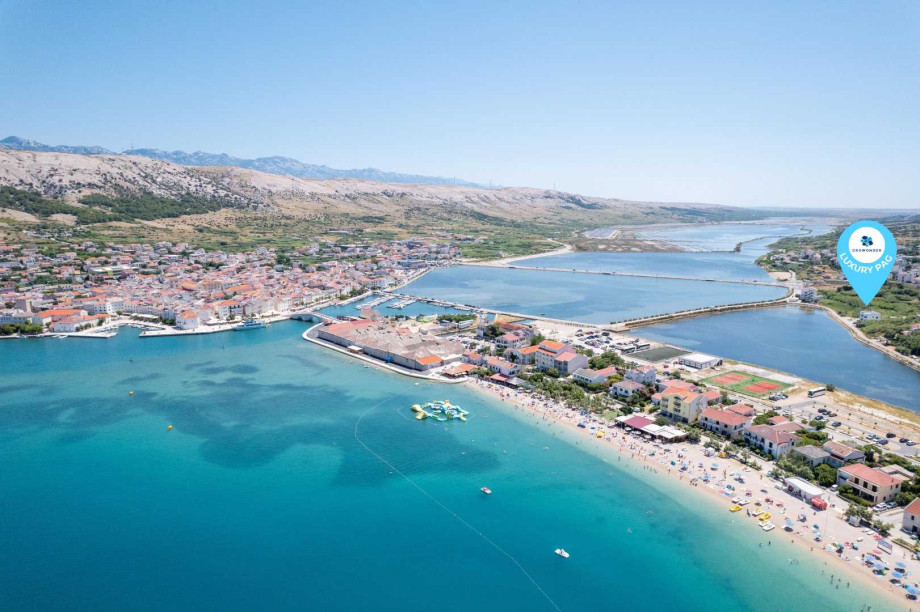 Crowonder Luxury Pag Apartments-  with Seaview Ap. A1