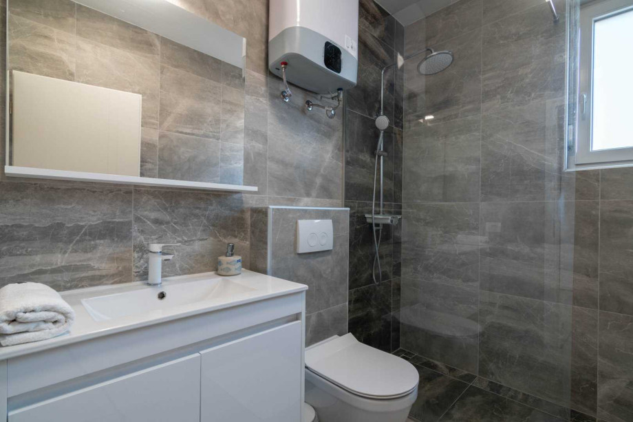 Crowonder Luxury Pag Apartments-  with Seaview Ap. A1